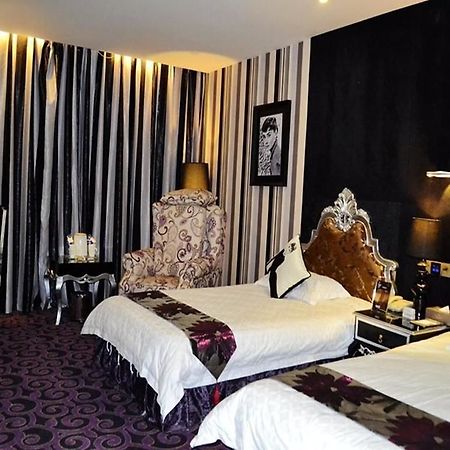 Victoria Hotel Luoyang  Bagian luar foto