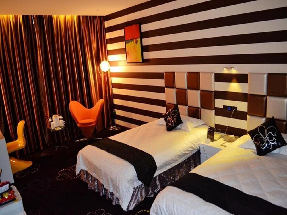 Victoria Hotel Luoyang  Bagian luar foto