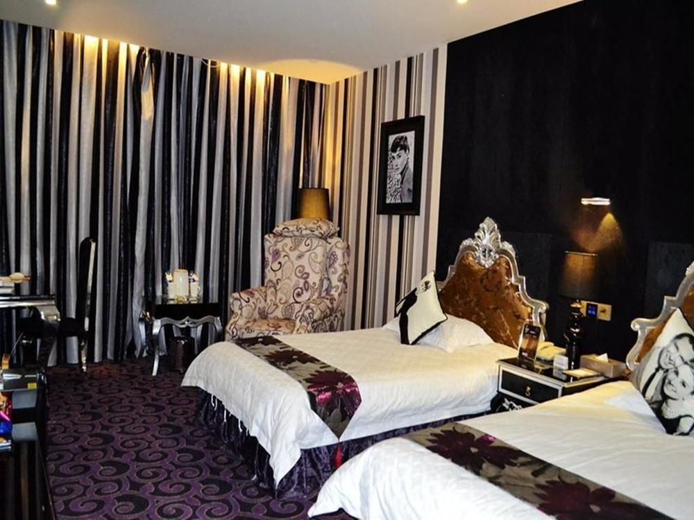 Victoria Hotel Luoyang  Bagian luar foto