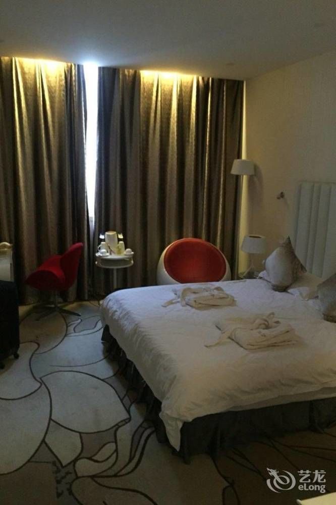 Victoria Hotel Luoyang  Bagian luar foto