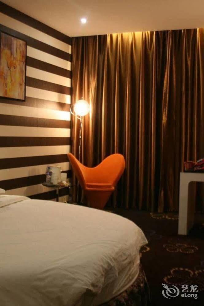 Victoria Hotel Luoyang  Bagian luar foto