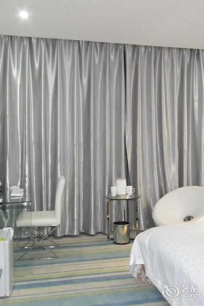 Victoria Hotel Luoyang  Bagian luar foto