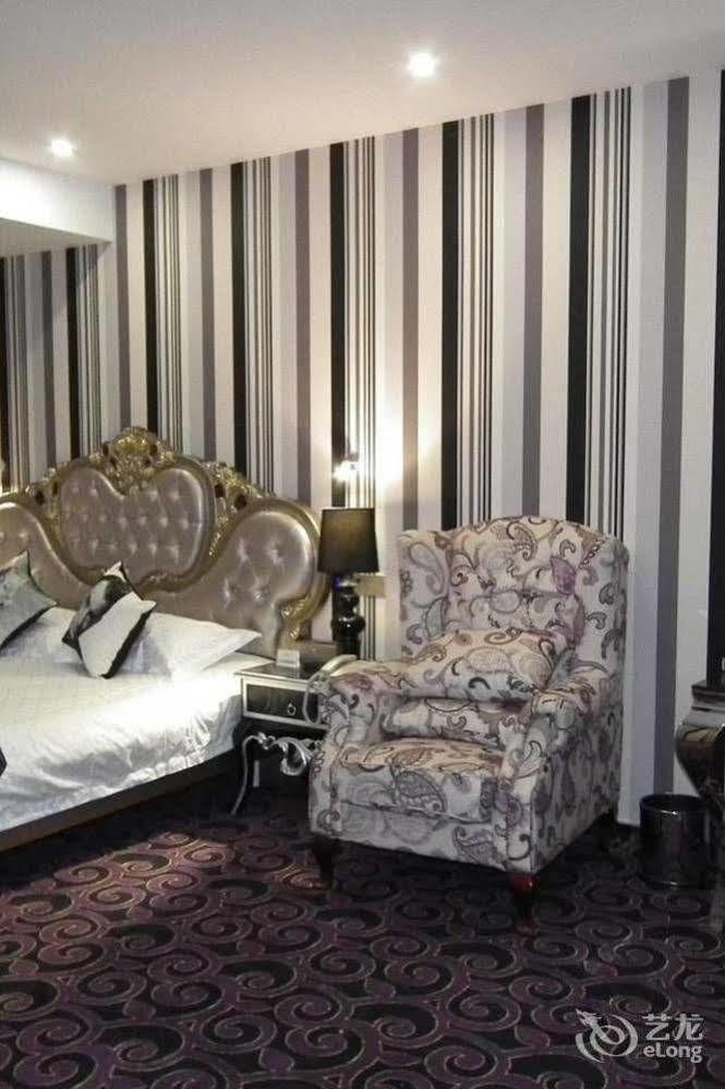 Victoria Hotel Luoyang  Bagian luar foto